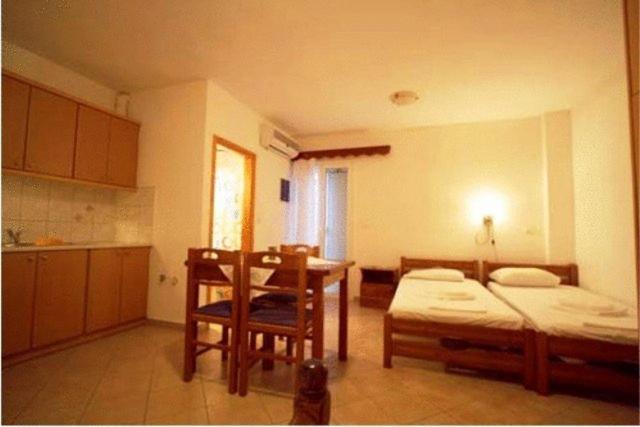 Antonio Studios Naxos City Rom bilde